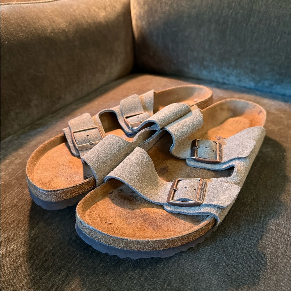 Birkenstock soft SuedeTan Sandals with Adjustable Straps. Lightly used.